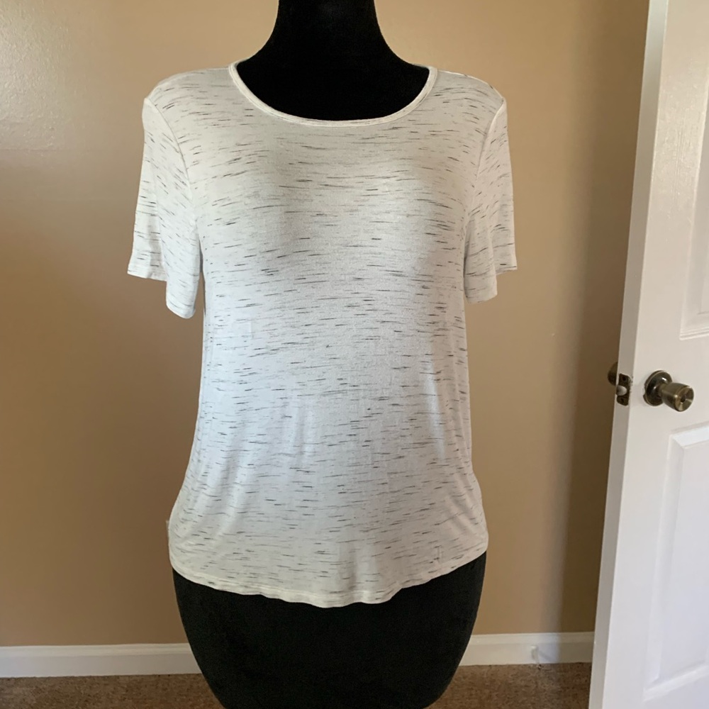 Old Navy White Speckled Short Sleeve Tee